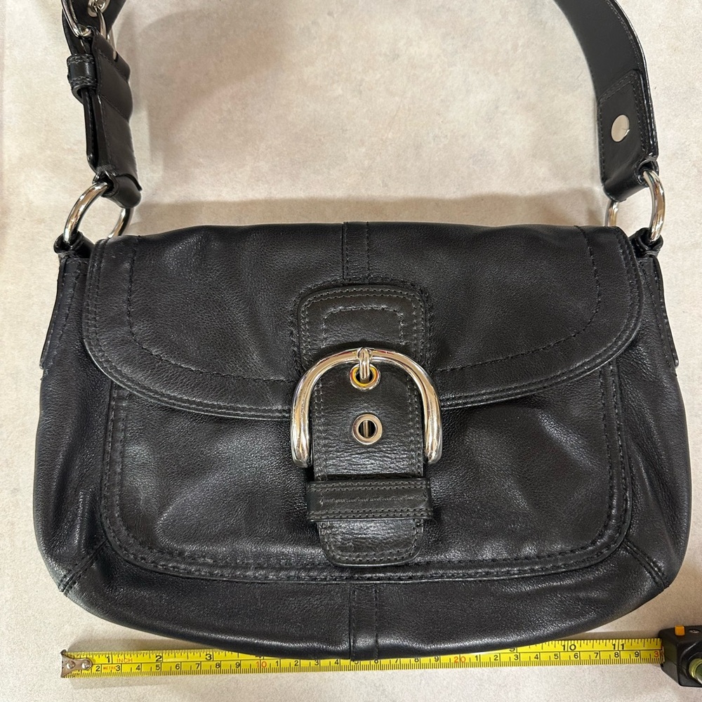 Vintage 2007 Coach SoHo shoulder bag Black Leather Silver Buckle Women's Bag